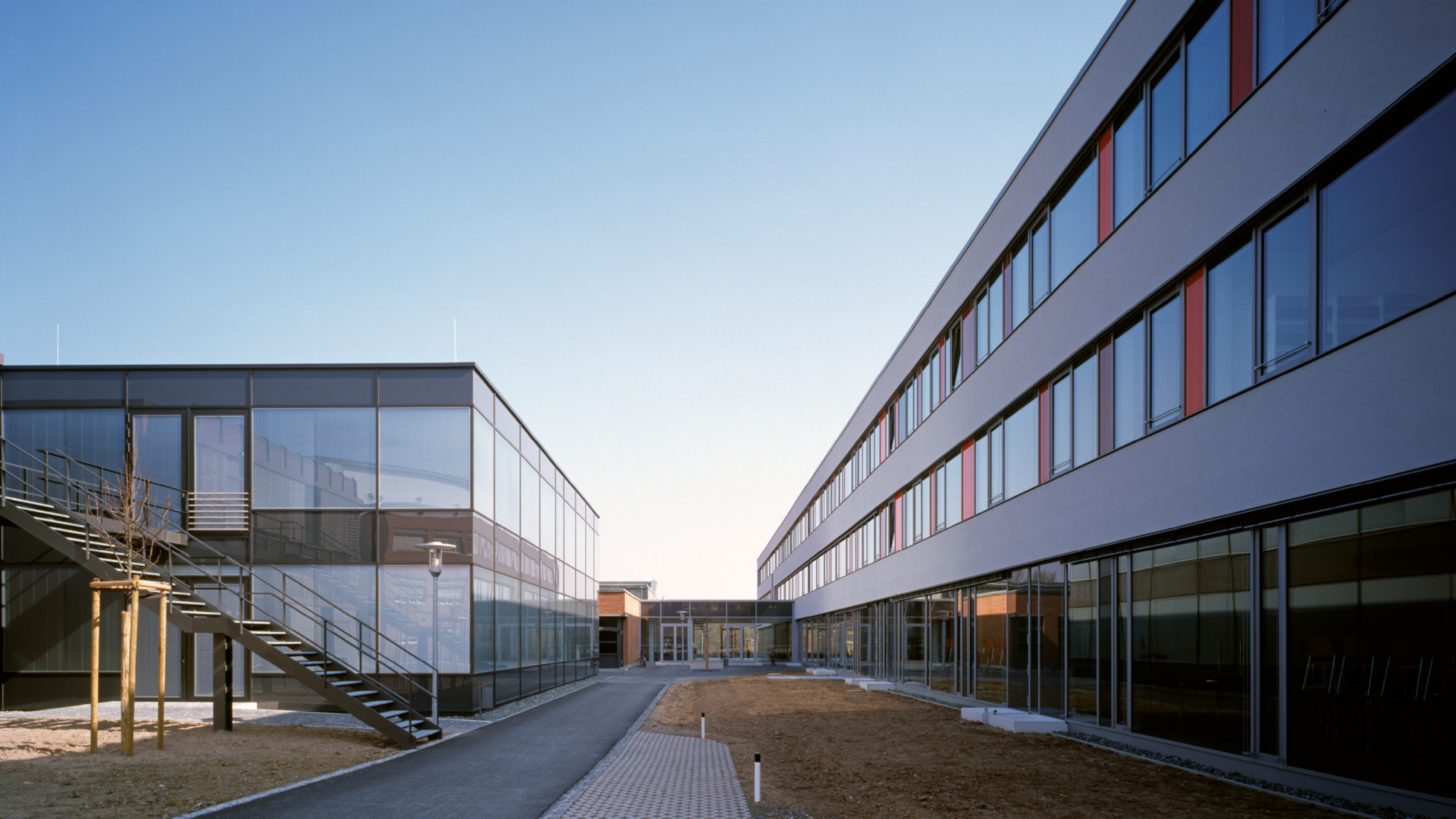 Universität Bayreuth mit Jalousie-Isolierglas