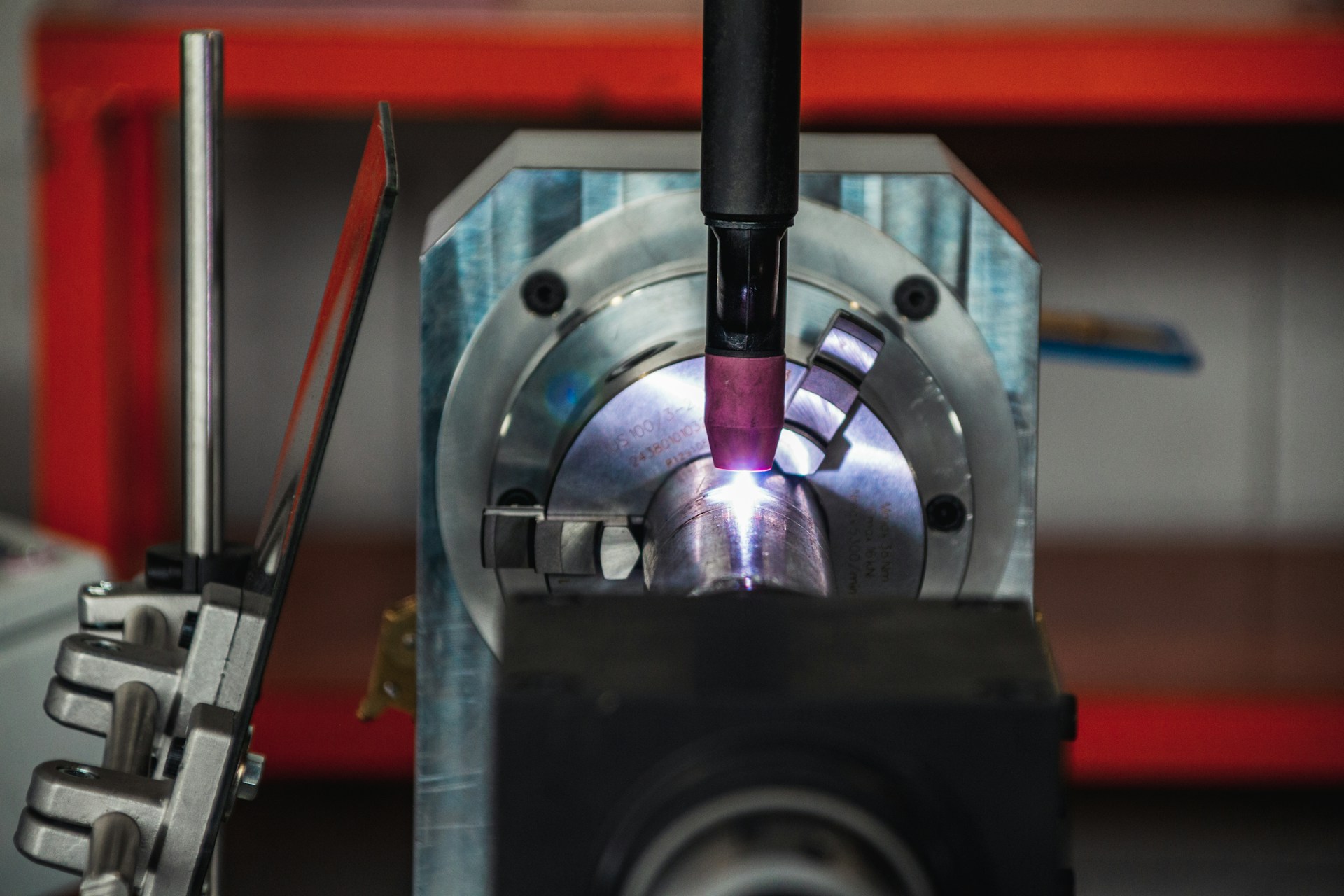 Laserschutzfenster 1064nm Infrarotlaser wie dieser sollten mit einem 1064nm-Laserschutzfenster geschützt werden.